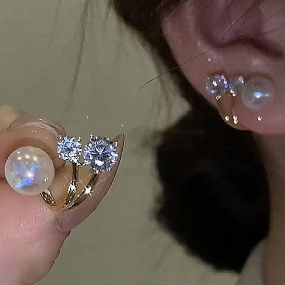 Luxe Gold Tone Faux Pearl Cubic Zirconia Earrings - Picture 1 of 5